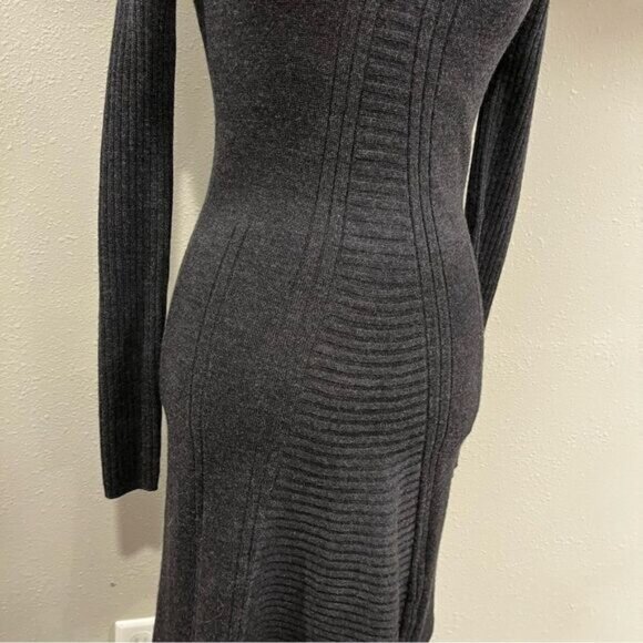 Krimson Klover 100% Merino wool long sleeve v-neck sweater dress - Picture 4 of 12